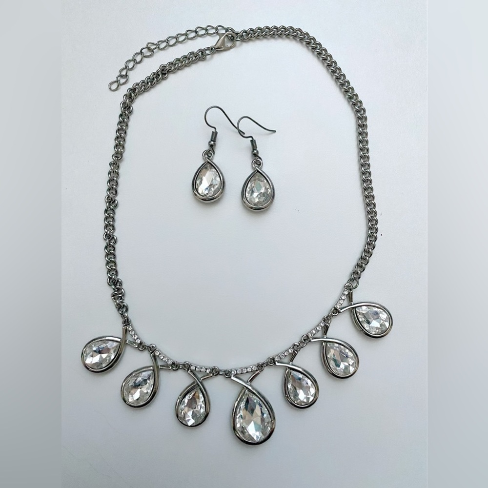 Silver fake crystal set